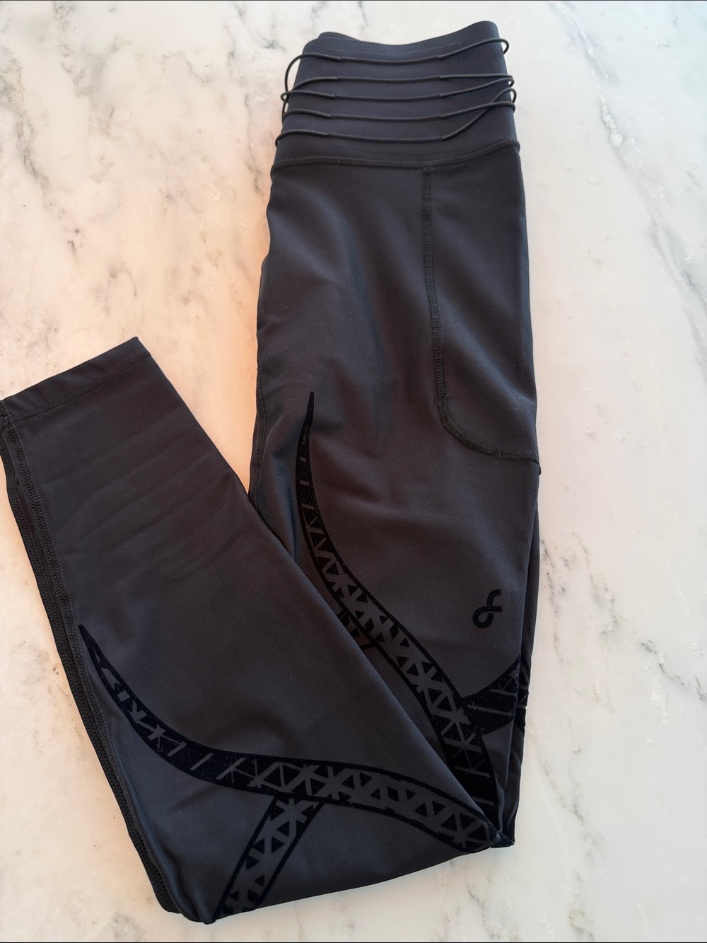 Performance Leggings with Subtle Graphic , elastic bands for tight waist..NWOT